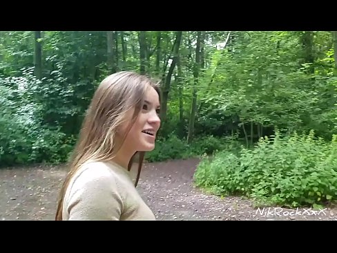 ❤️ Pasiūliau Evelinai, kad dulkintumėmės viešoje vietoje! Ji sutiko. Tada išdulkinau ją į užpakalį ir pasidariau į burną. Tada ji pasidarė šlapimo. ☑ Dulkinimo video prie mūsų lt.sexafinkarasskaz.ru ﹏