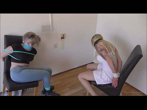 ❤️ Priklausomas / surištas ir sučiauptas / nelaimės ištikta mergina ☑ Dulkinimo video prie mūsų lt.sexafinkarasskaz.ru ﹏